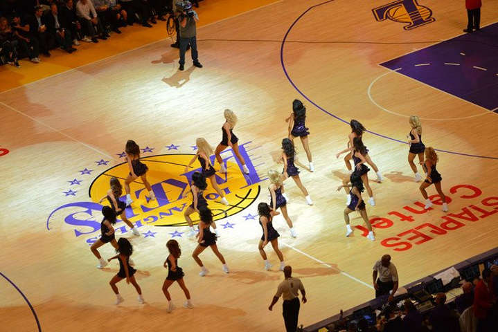 消防维保公司维保中